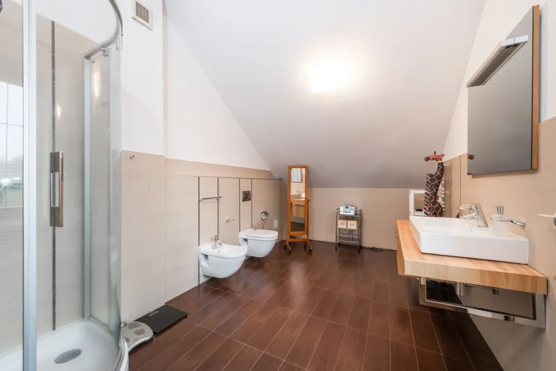 Air as Architecture: How Ventilation Engineering Is Quietly Defining the Future of Luxury Bathrooms