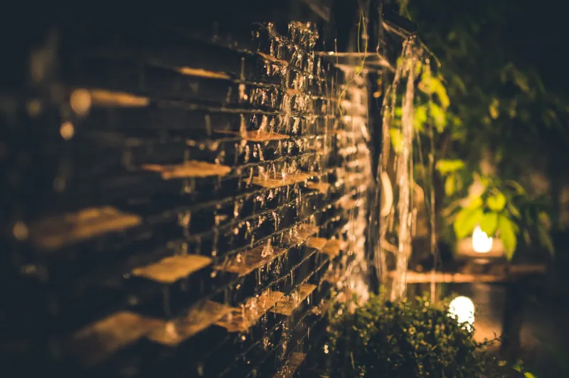 The Presence of Water: How Strategic Placement of Aquatic Elements Redefines Bathroom Wellness